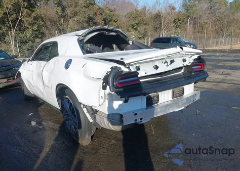 2019 Dodge Challenger Sxt Awd z USA, uszkodzony, nr VIN 2C3CDZGGXKH759704